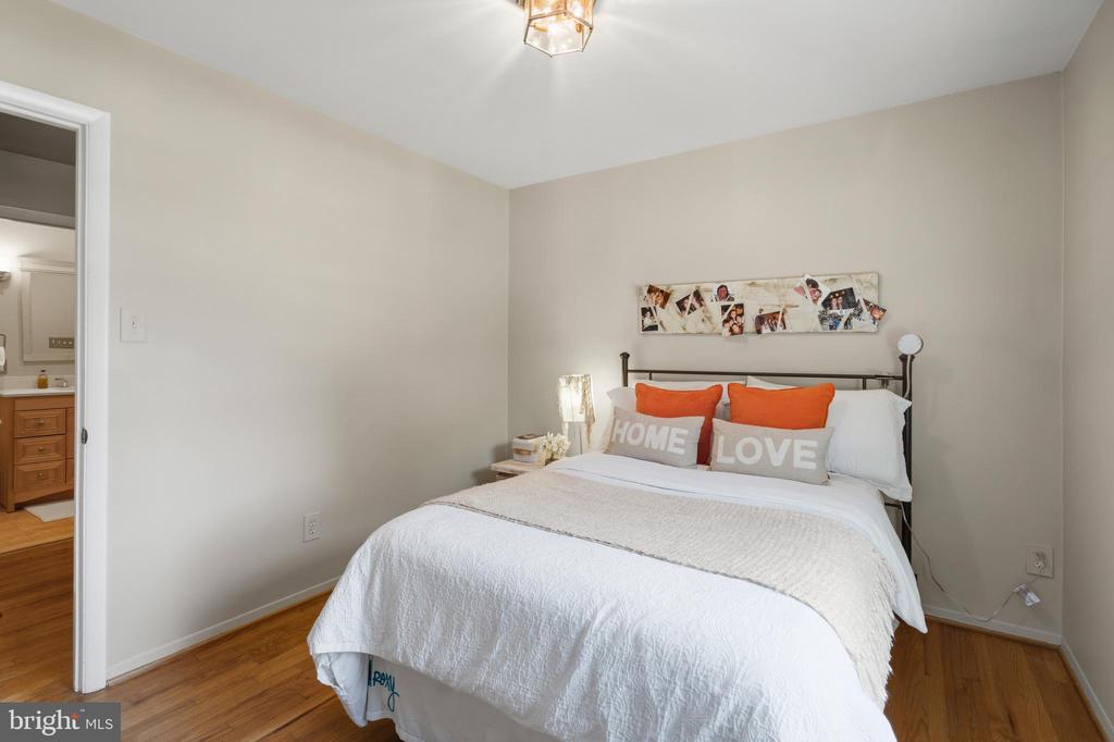 8611 CYRUS PLACE
