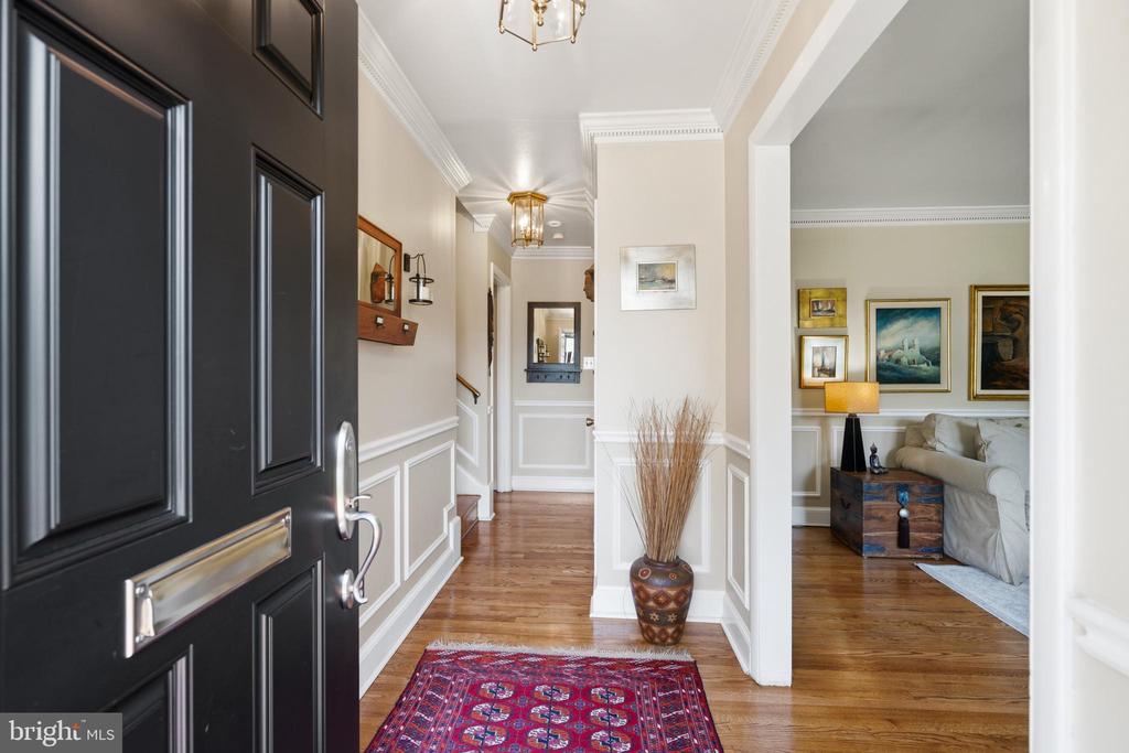 8611 CYRUS PLACE