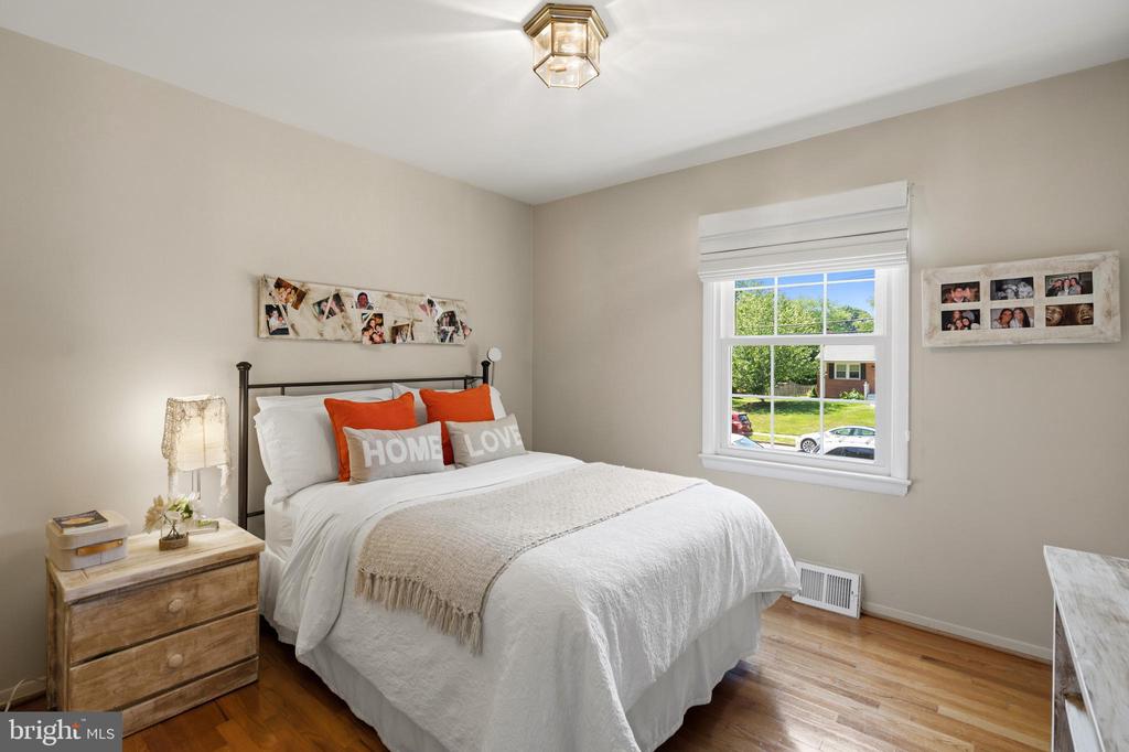8611 CYRUS PLACE