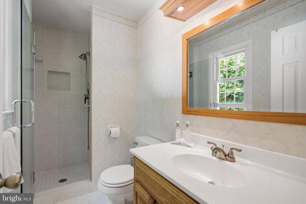 8611 CYRUS PLACE