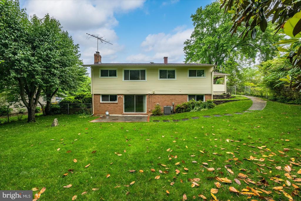 7809 KILLEBREW DRIVE