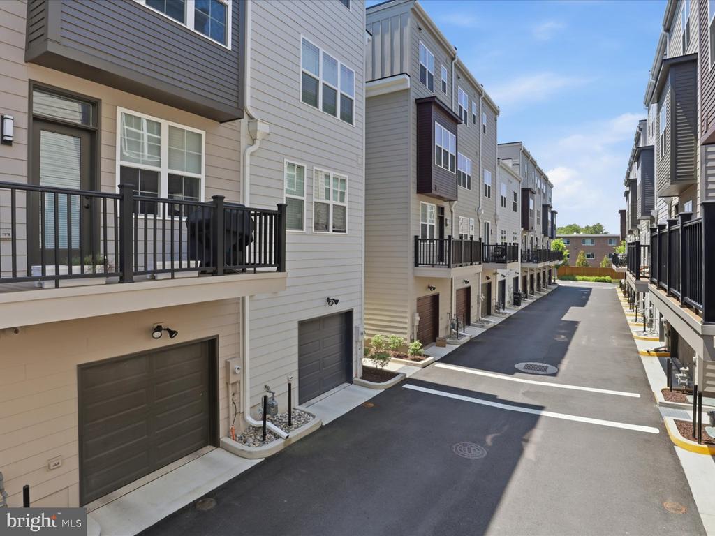7356 BLADE DRIVE
