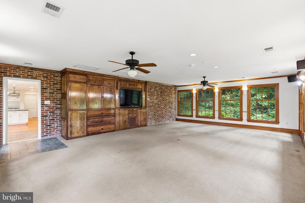 1531 WINDSTONE DRIVE