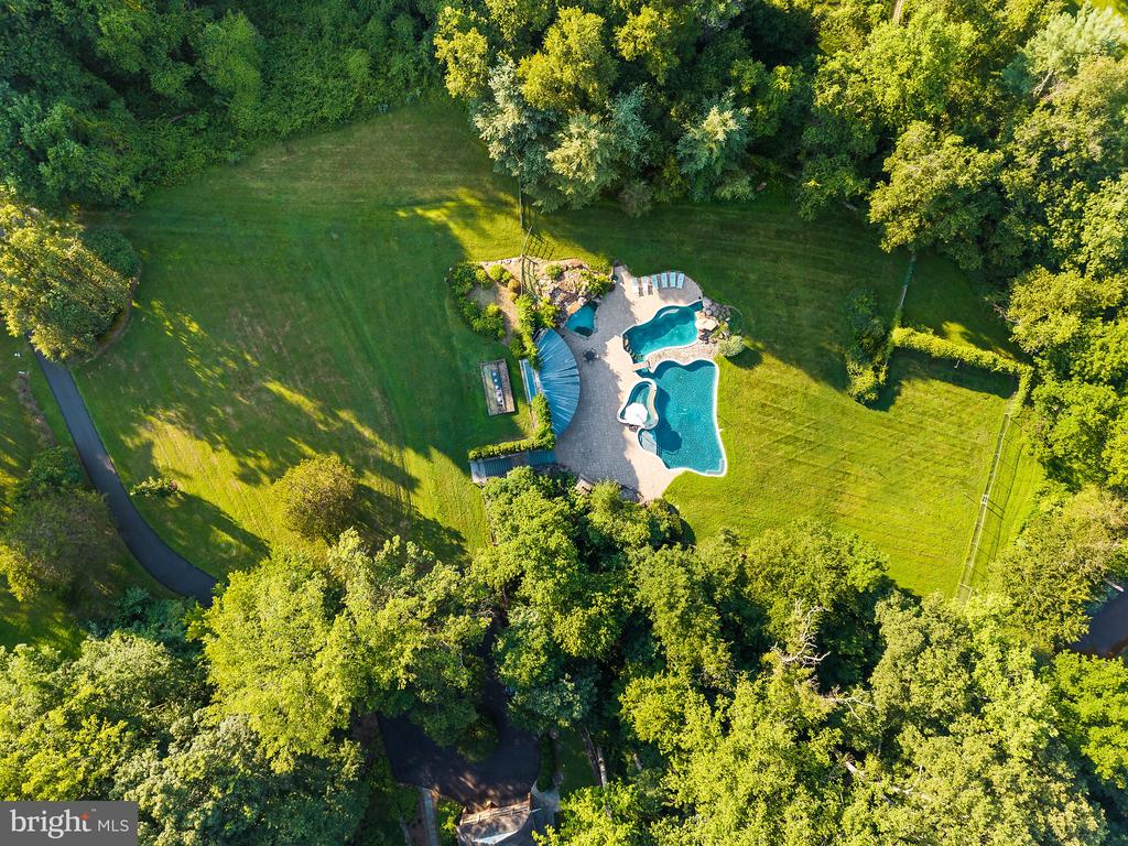 1531 WINDSTONE DRIVE