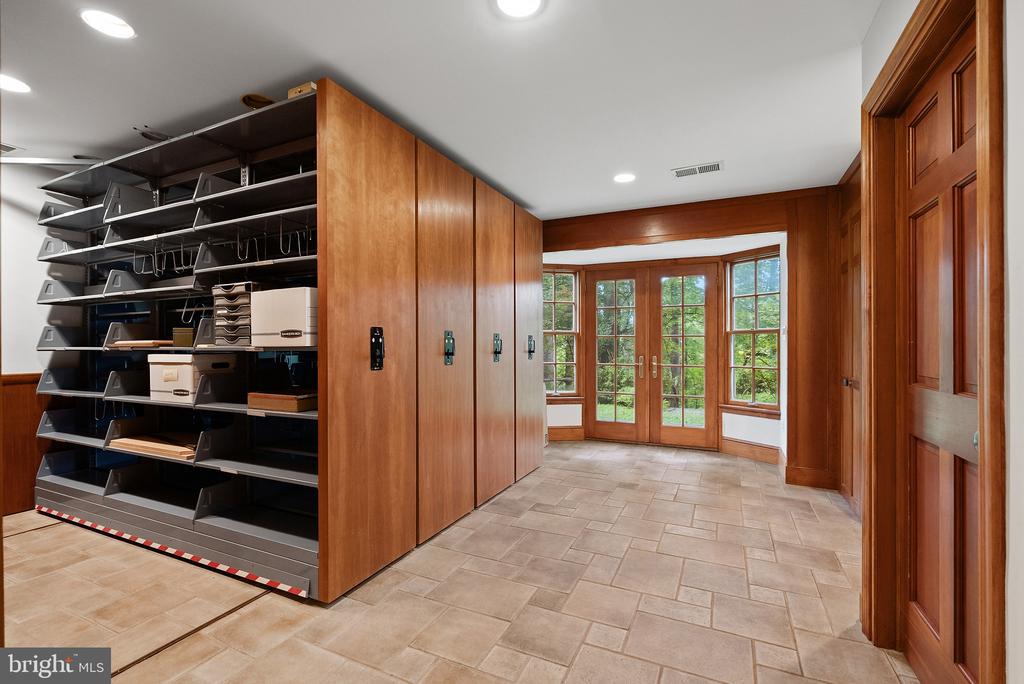 1531 WINDSTONE DRIVE