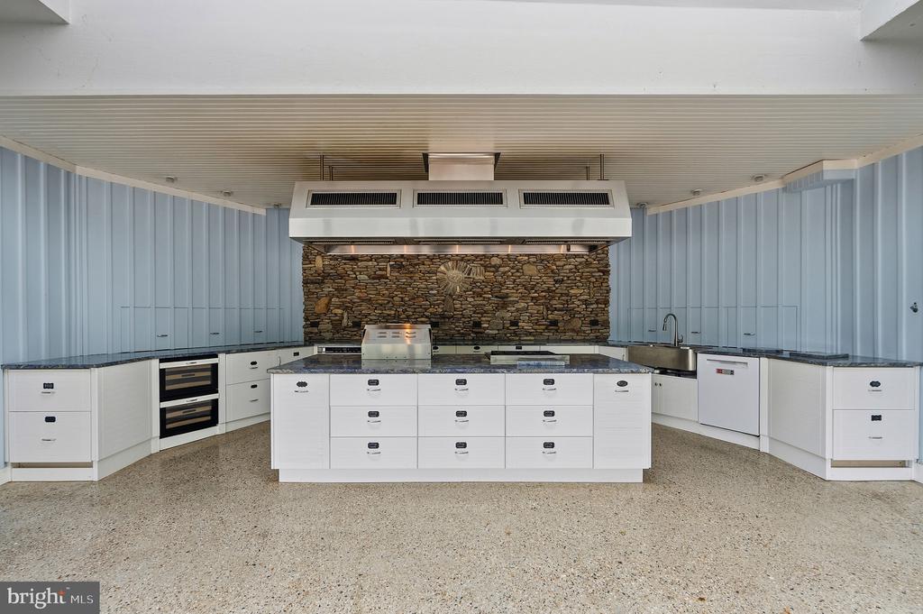 1531 WINDSTONE DRIVE