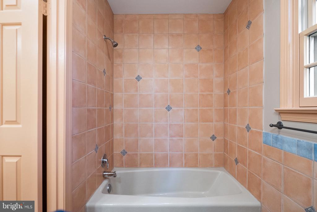 1531 WINDSTONE DRIVE