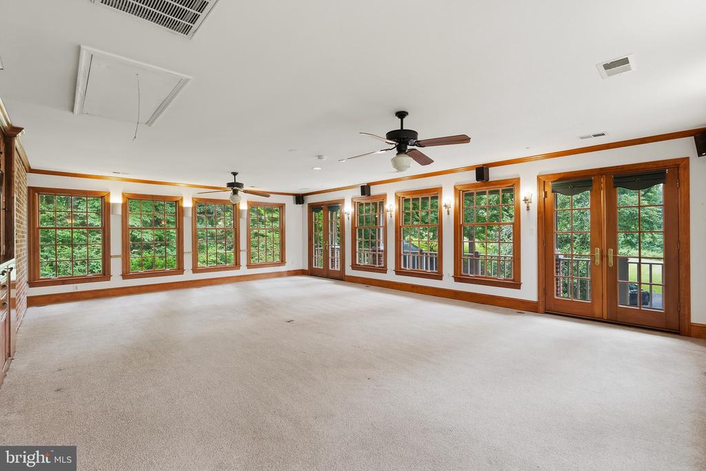 1531 WINDSTONE DRIVE