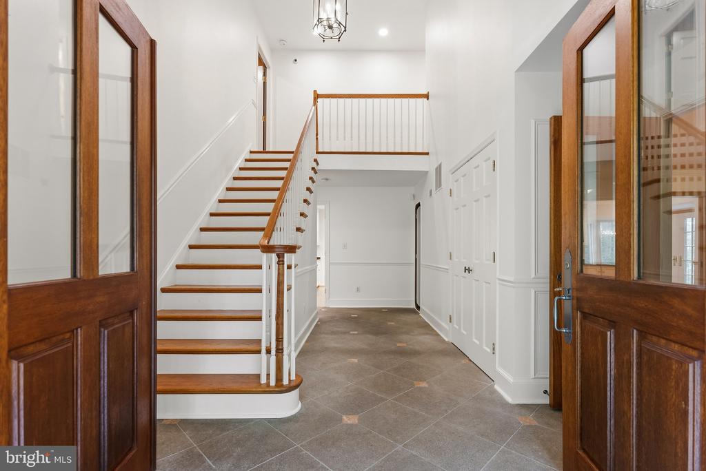 1531 WINDSTONE DRIVE