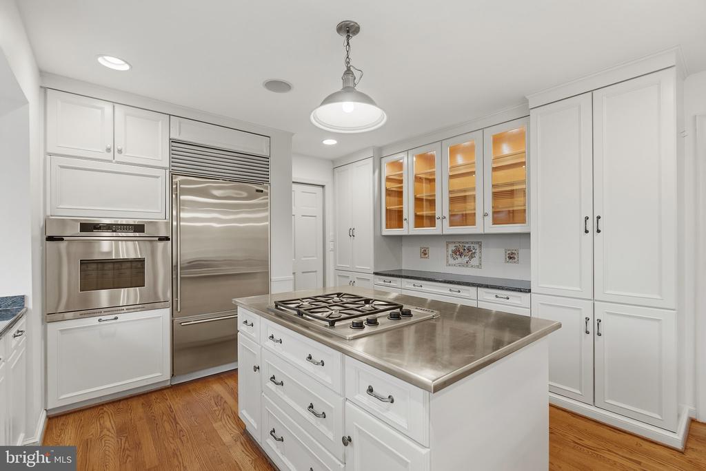 1531 WINDSTONE DRIVE