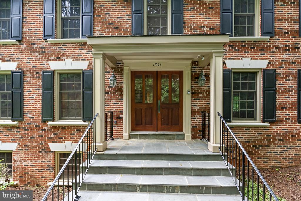 1531 WINDSTONE DRIVE