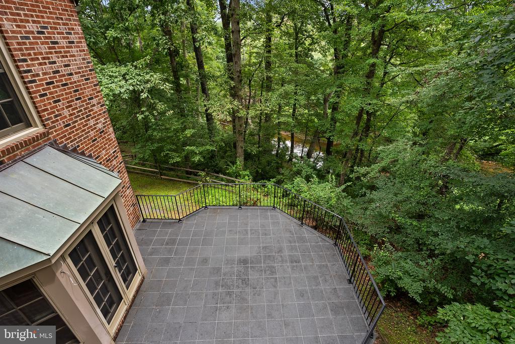 1531 WINDSTONE DRIVE