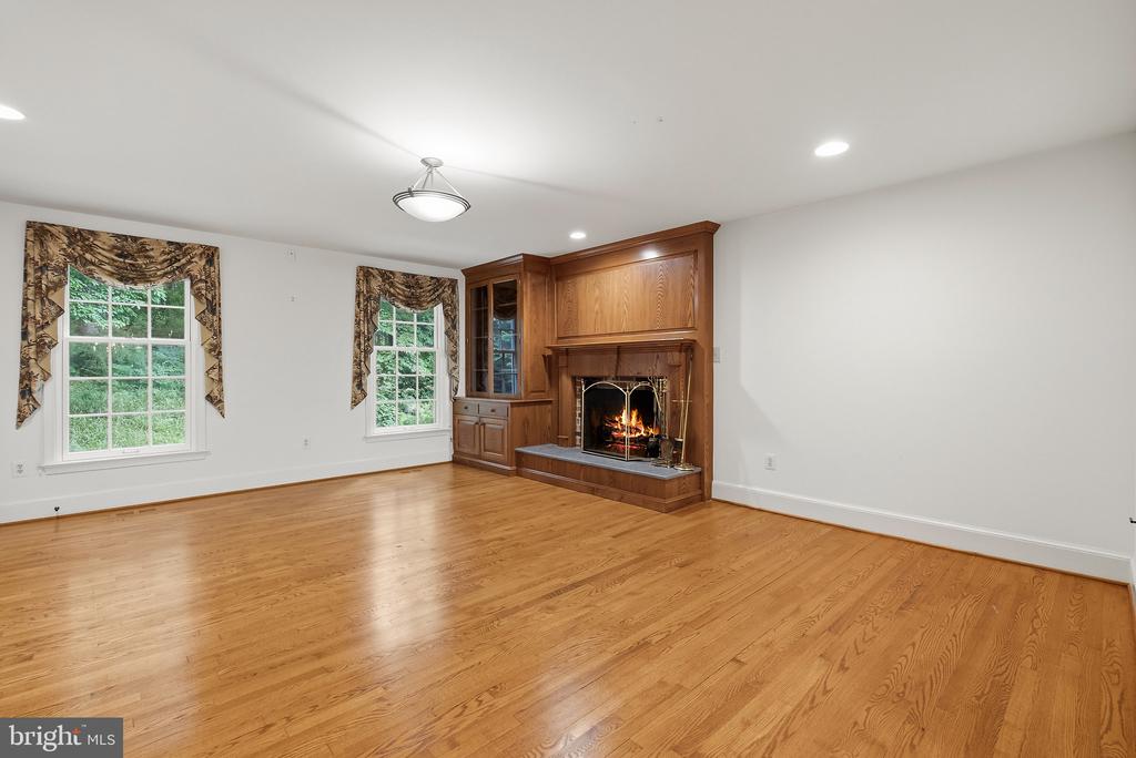 1531 WINDSTONE DRIVE