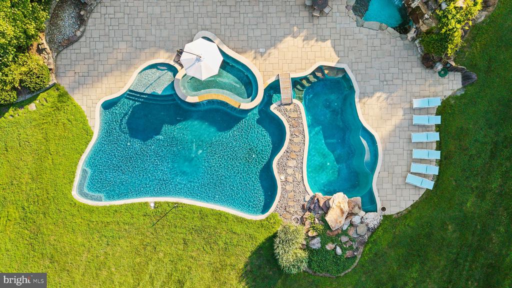 1531 WINDSTONE DRIVE