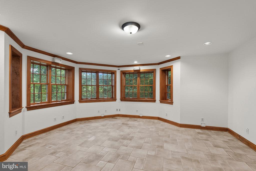 1531 WINDSTONE DRIVE