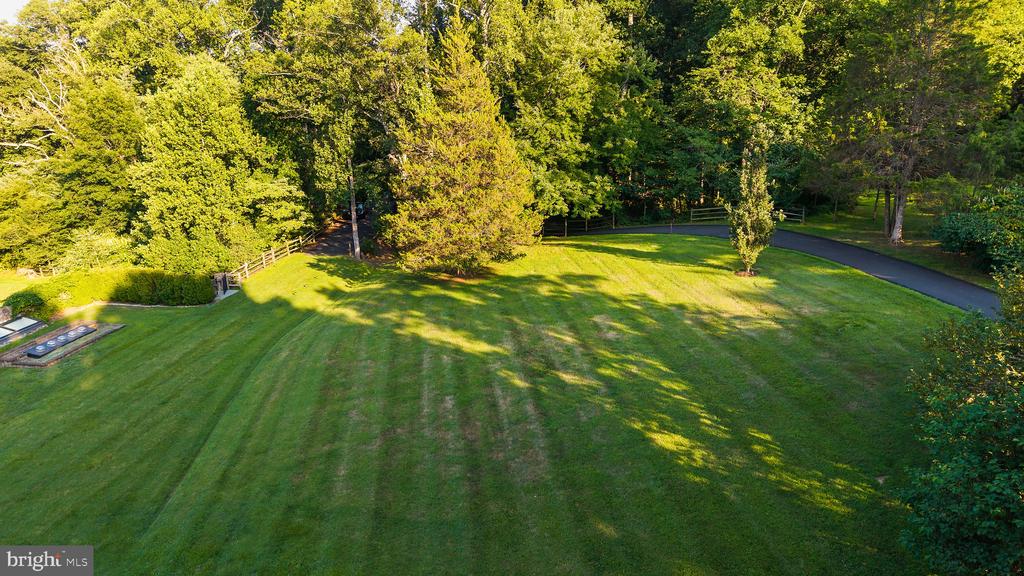 1531 WINDSTONE DRIVE