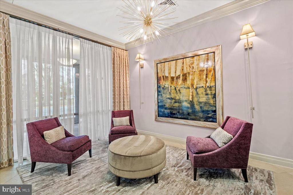2451 MIDTOWN AVENUE Unit: 917