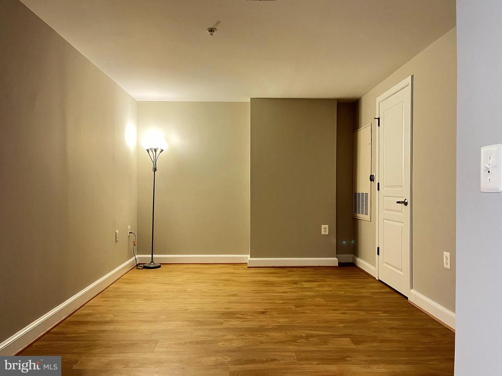 2451 MIDTOWN AVENUE Unit: 917