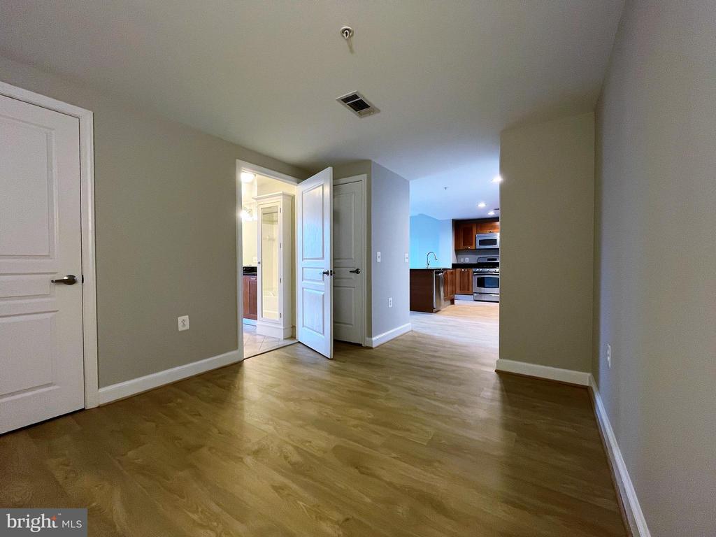2451 MIDTOWN AVENUE Unit: 917
