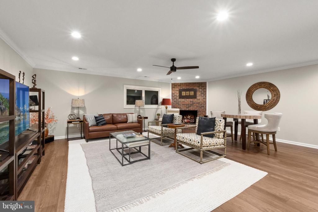 6258 MASEFIELD COURT