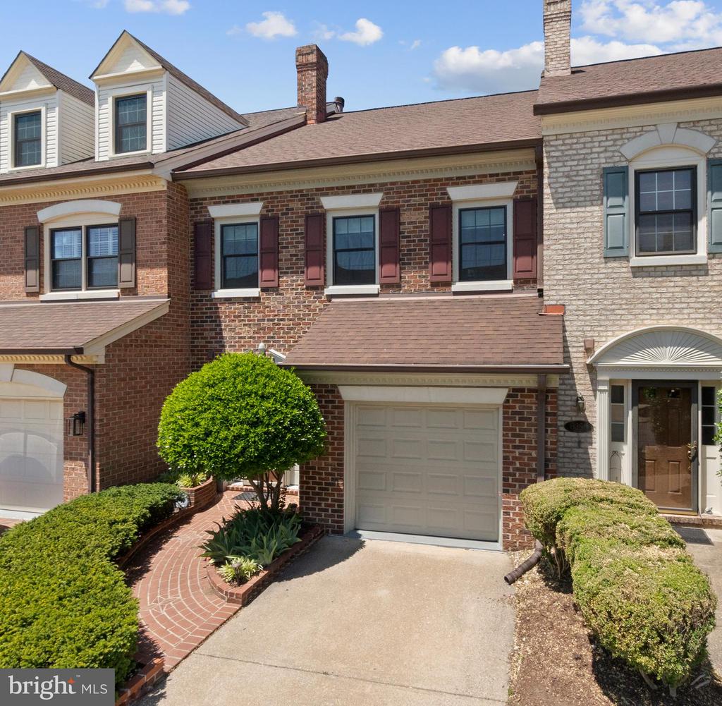 6258 MASEFIELD COURT