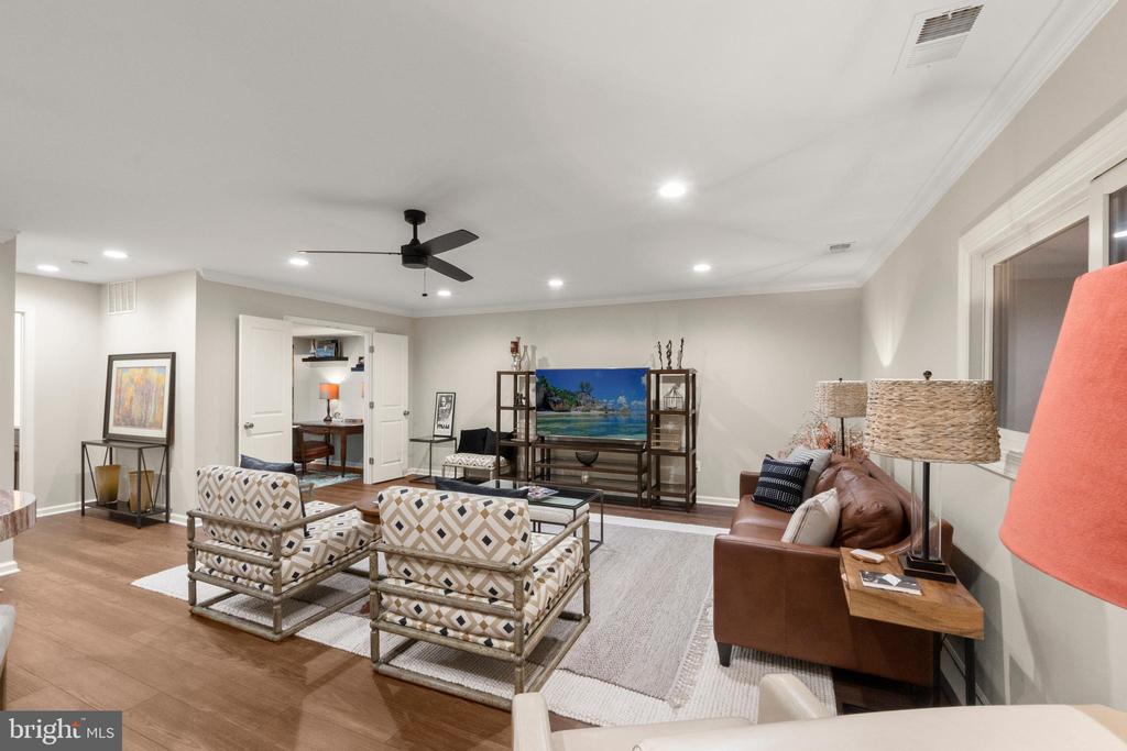 6258 MASEFIELD COURT