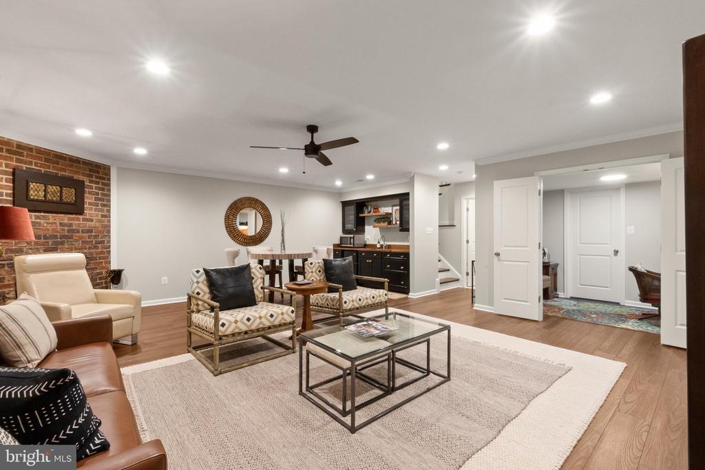 6258 MASEFIELD COURT