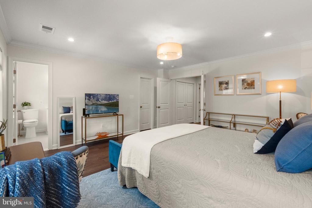 6258 MASEFIELD COURT