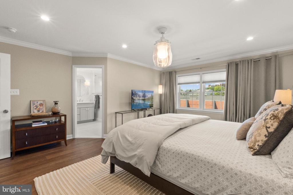 6258 MASEFIELD COURT