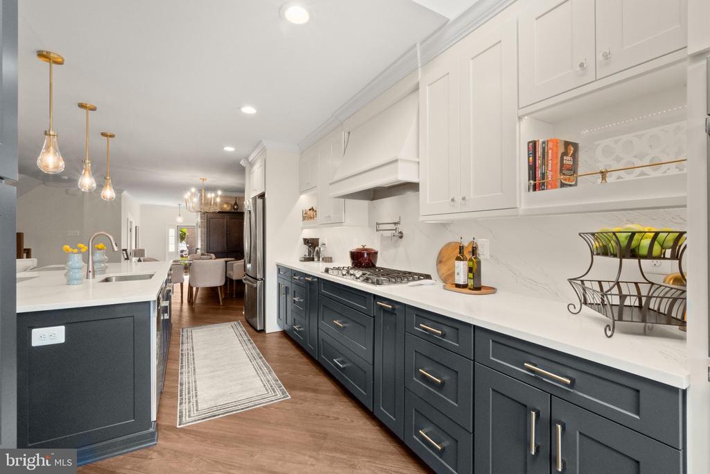 6258 MASEFIELD COURT
