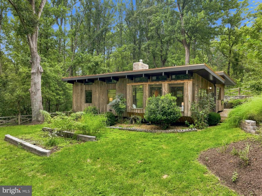7221 CLIFTON ROAD