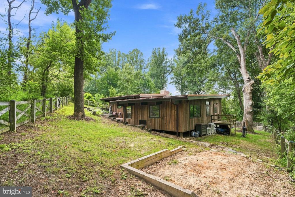 7221 CLIFTON ROAD