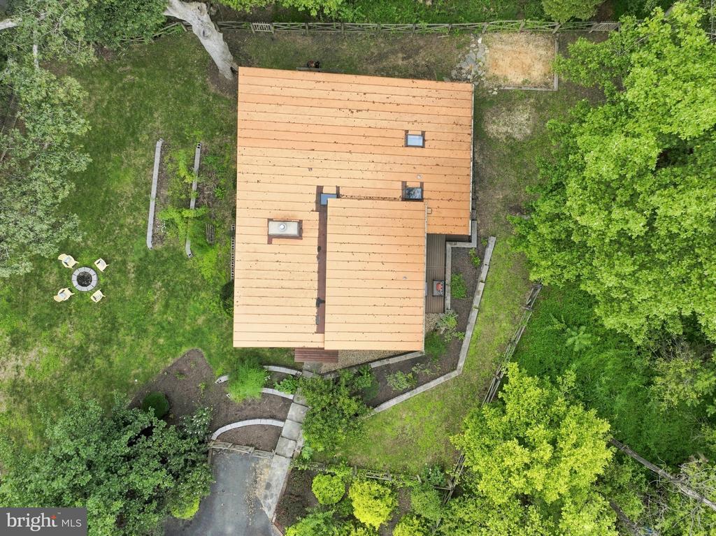 7221 CLIFTON ROAD