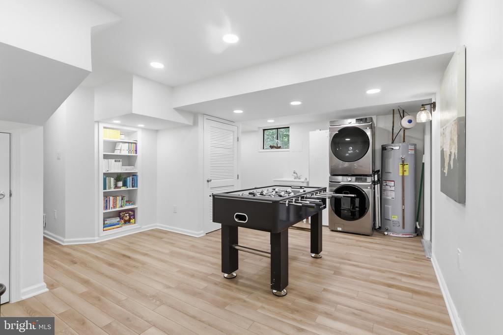 5109 RED FOX DRIVE