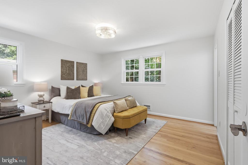5109 RED FOX DRIVE