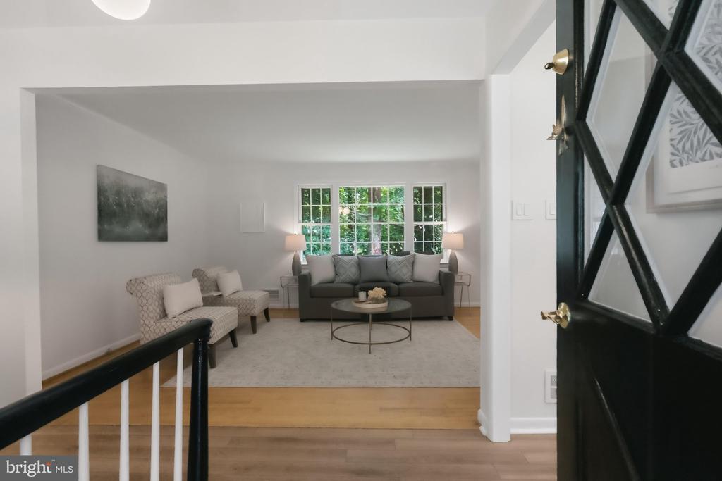 5109 RED FOX DRIVE