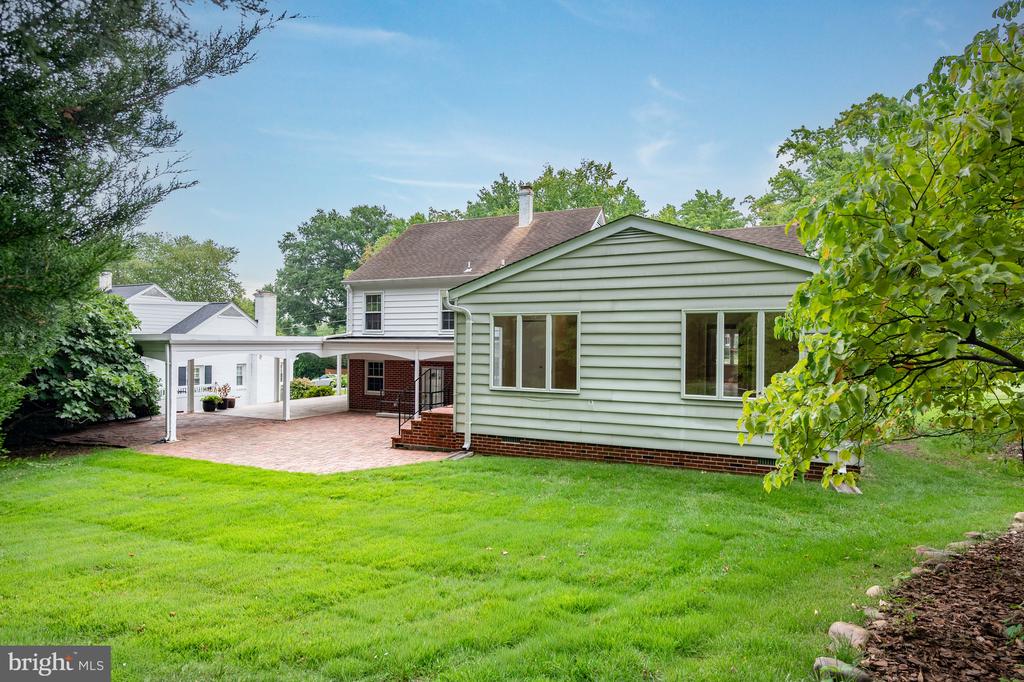 1308 WAKE FOREST DRIVE