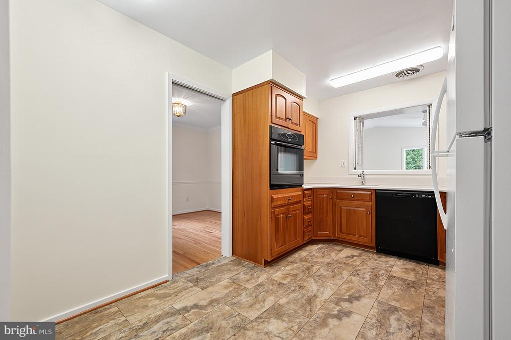 1308 WAKE FOREST DRIVE