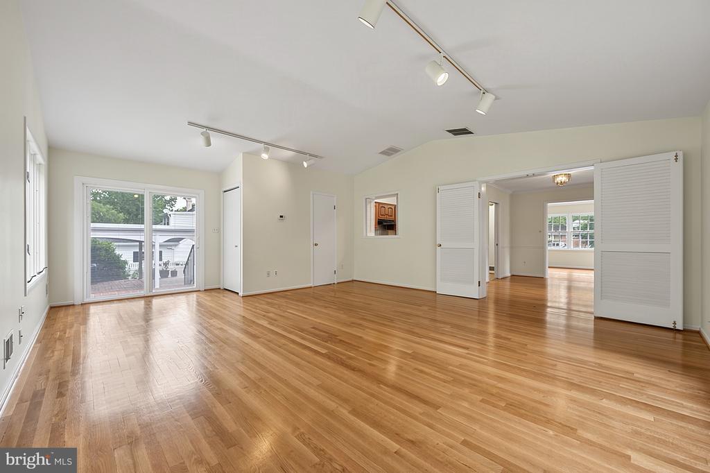 1308 WAKE FOREST DRIVE