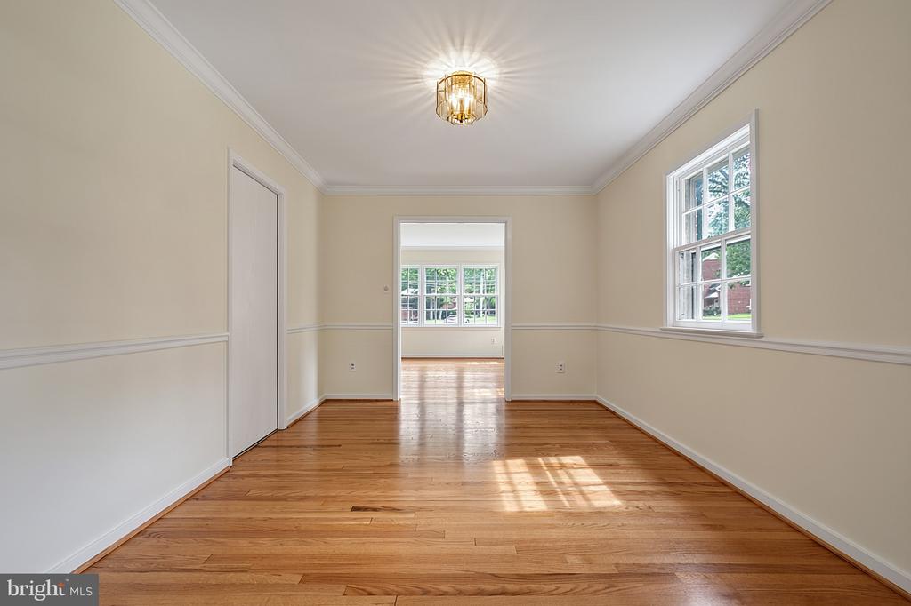 1308 WAKE FOREST DRIVE