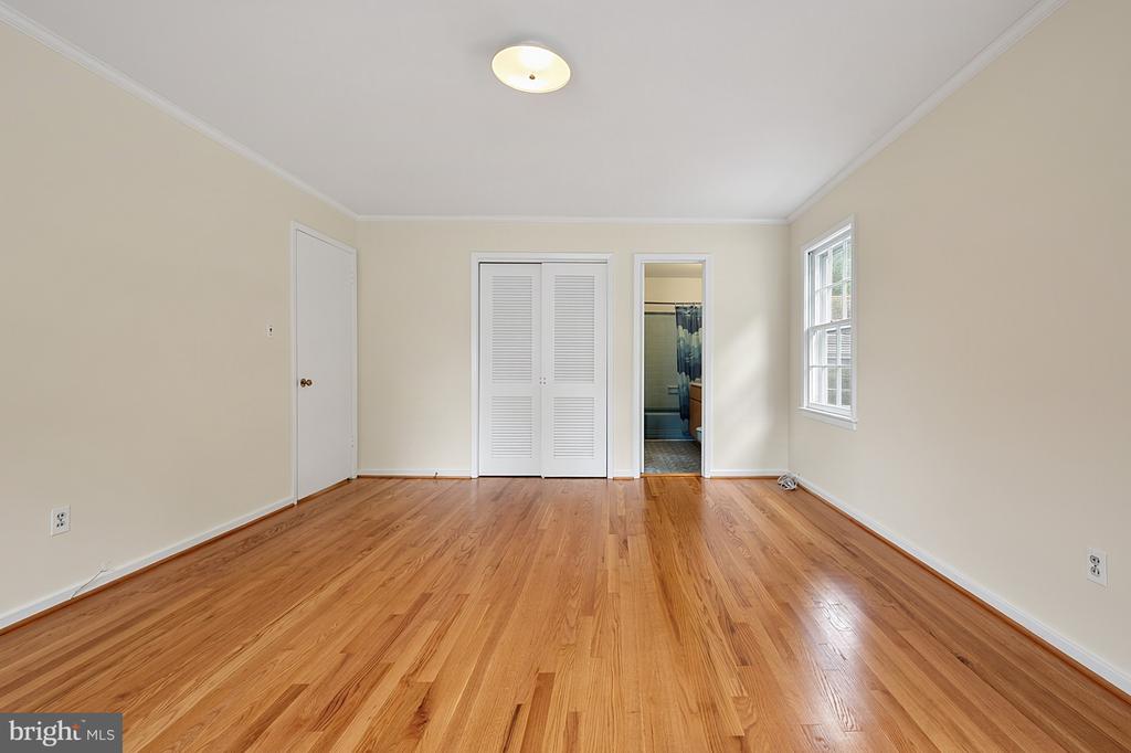 1308 WAKE FOREST DRIVE