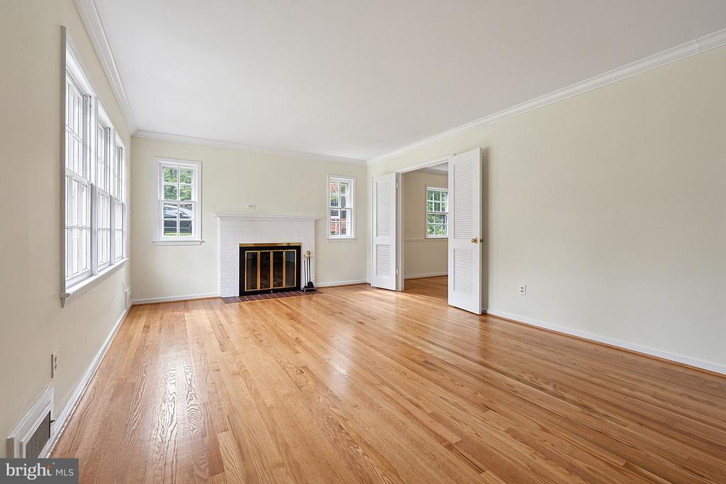 1308 WAKE FOREST DRIVE