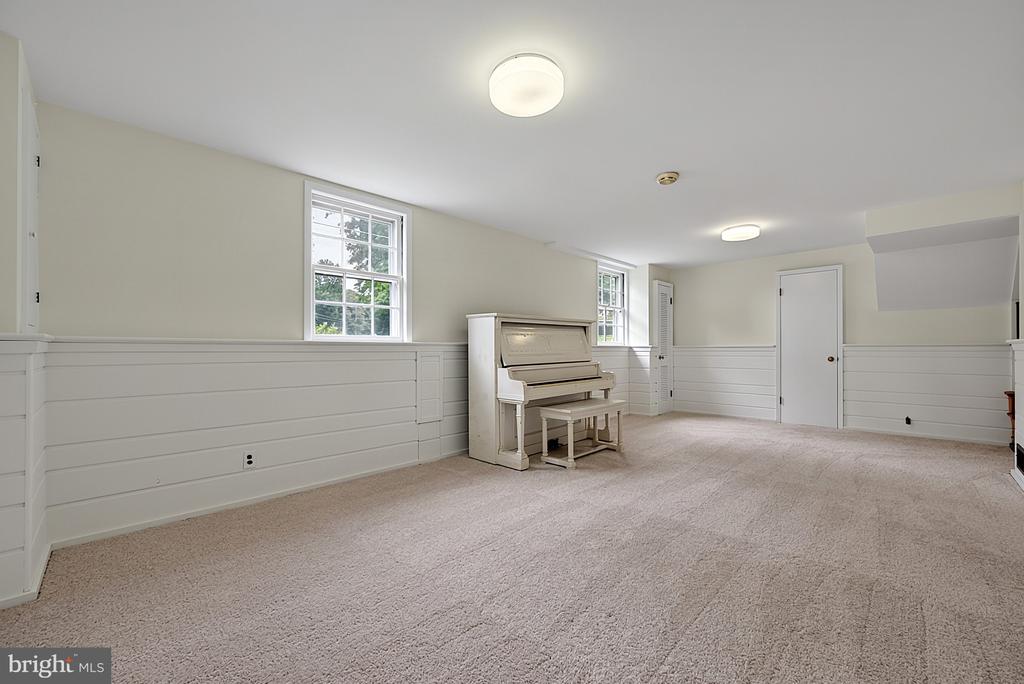 1308 WAKE FOREST DRIVE