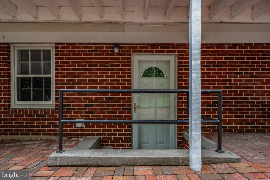 1308 WAKE FOREST DRIVE