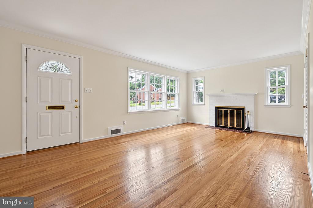 1308 WAKE FOREST DRIVE