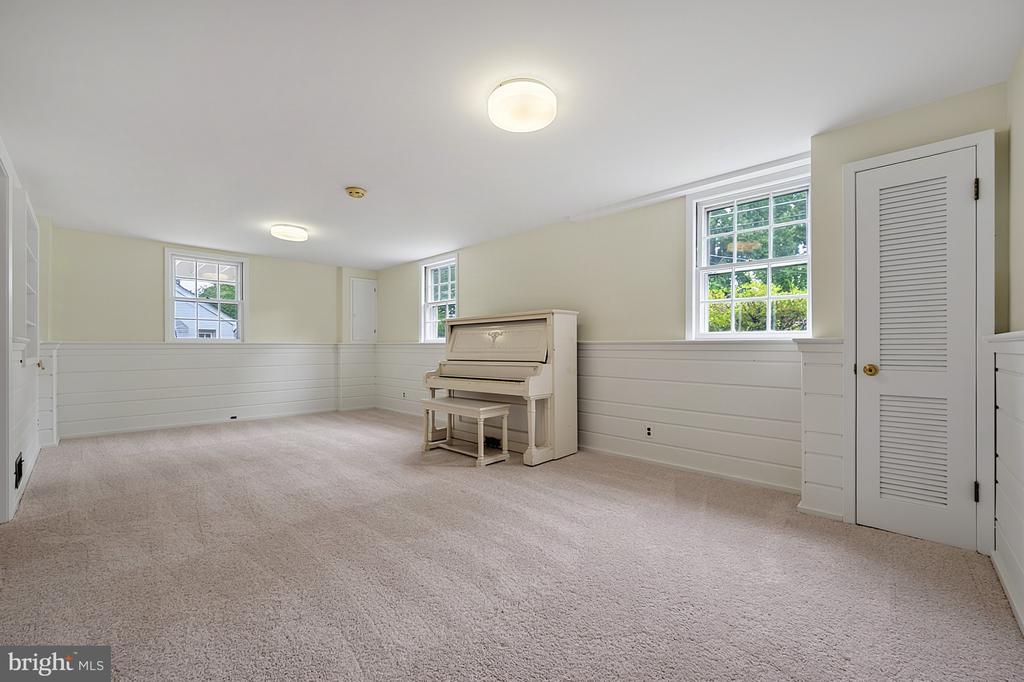 1308 WAKE FOREST DRIVE