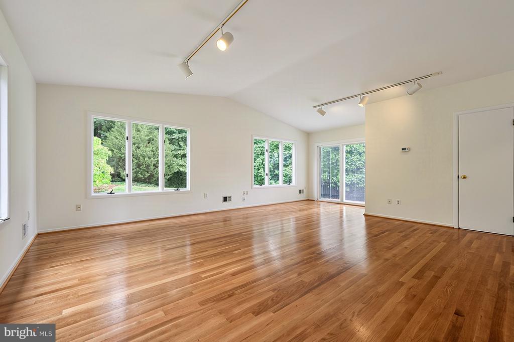 1308 WAKE FOREST DRIVE