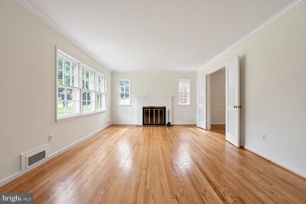 1308 WAKE FOREST DRIVE