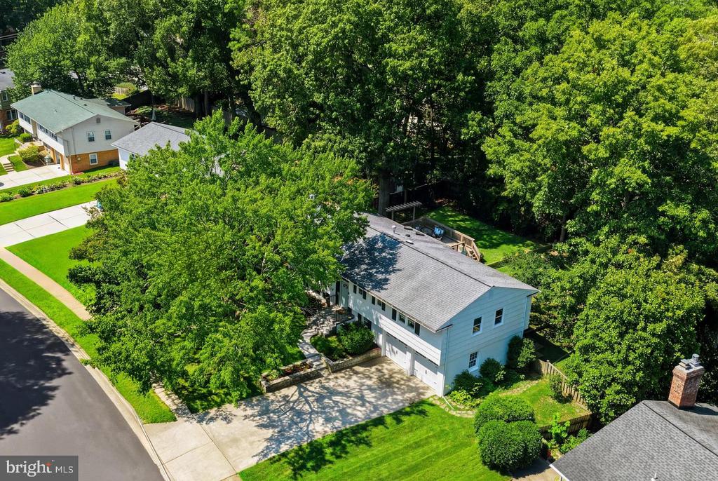 8410 BOUND BROOK LANE