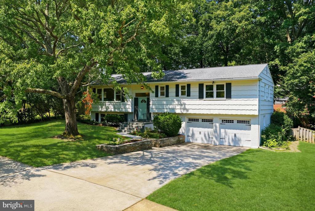 8410 BOUND BROOK LANE